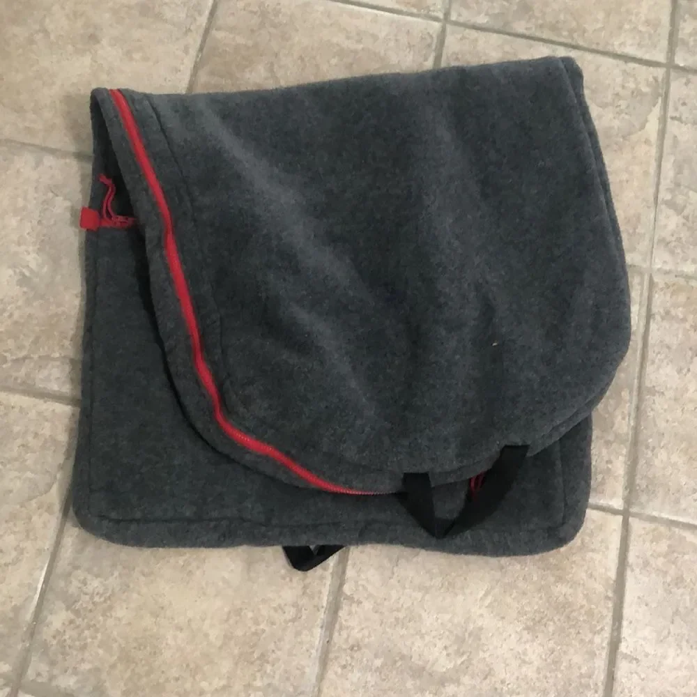 Fully lined suit bag soft gray fleece w/red zipper